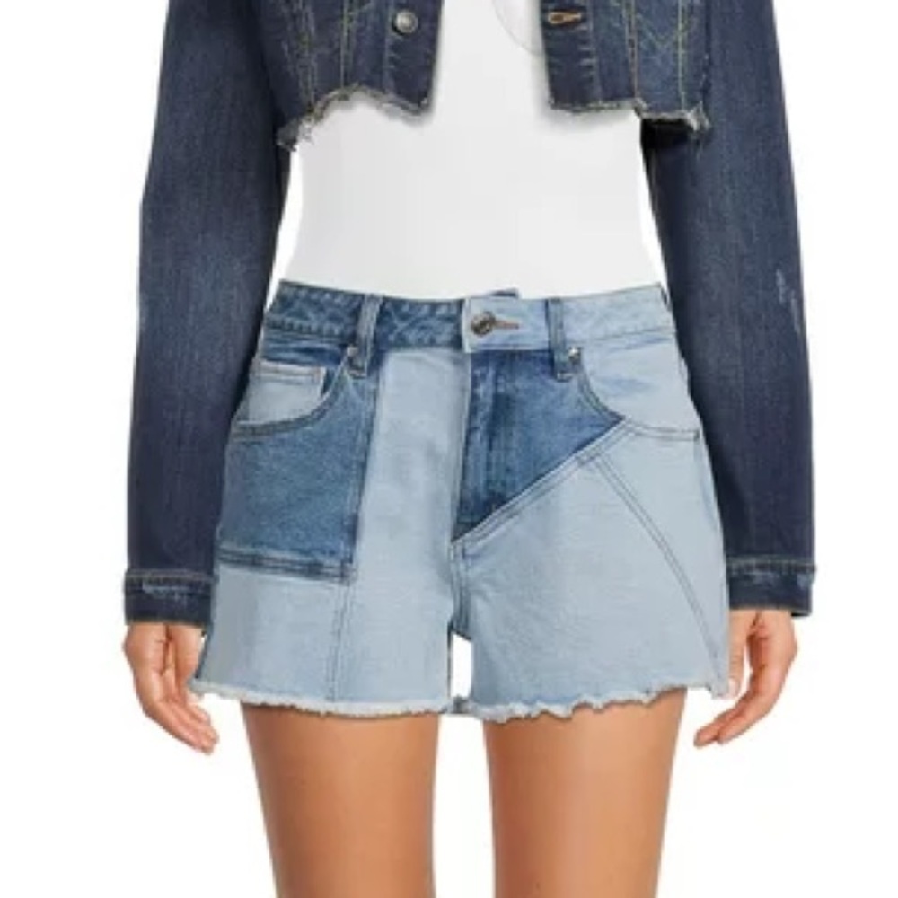 Madden NYC Women SZ 11 Blue Two Tone Denim Block Mom Jean Short NWT